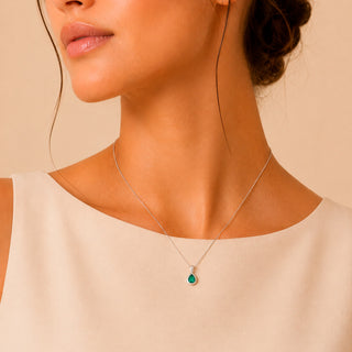 Collar Lágrima de Esmeralda en Bisel L